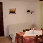 Apartman Pag 2 Pag Town
