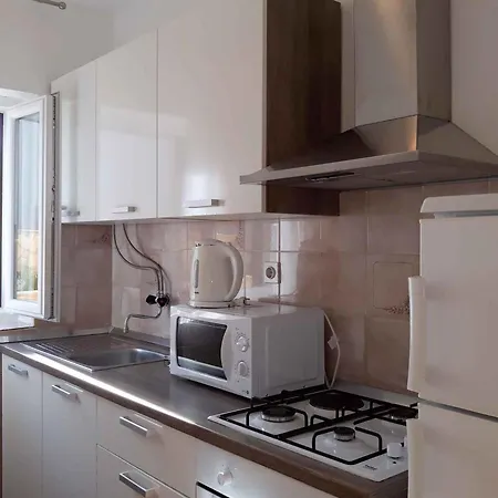Apartment Pag 2