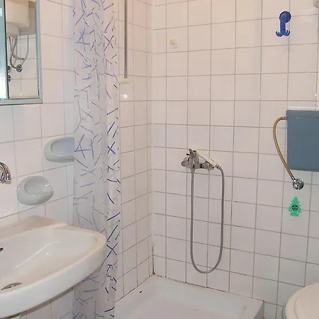 Pag 2 Apartment Pag Town