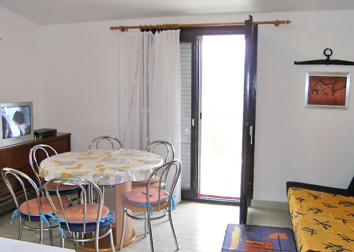 Apartment Pag 2