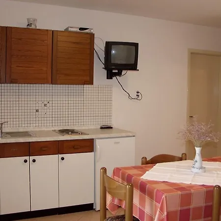 Apartman Pag 2 Pag Town